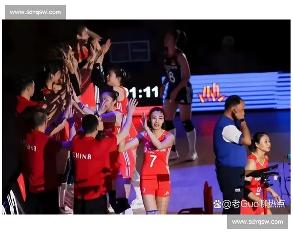 3 比 0 开门红!洛阳女排主场横扫开封龙亭队 3 比 0 开门红!洛阳女排主场横扫开封龙亭队