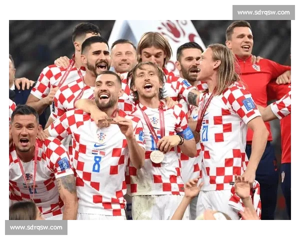 97 名之差的绝杀！法罗群岛三连胜掀翻捷克