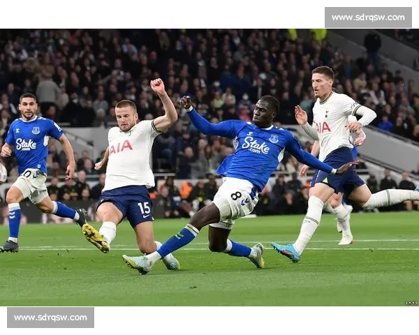 切尔西对阵埃弗顿比赛录像回顾蓝军攻防全景与关键瞬间解析