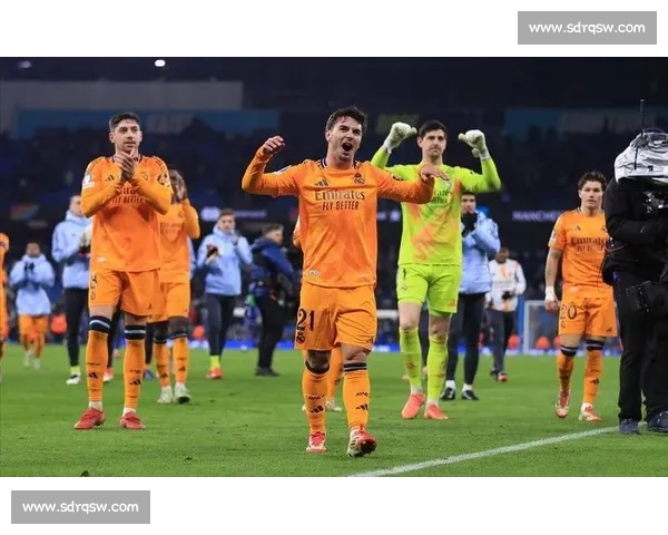 欧冠焦点战皇马对决曼城宿敌再会巅峰碰撞引爆伯纳乌书写王者荣耀之夜 欧冠焦点战皇马对决曼城宿敌再会巅峰碰撞引爆伯纳乌书写王者荣耀之夜